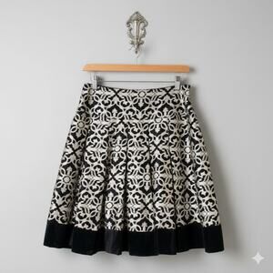 White House Black Market Silk Pleated Mini Skirt Size 6 | Classy Party Chic